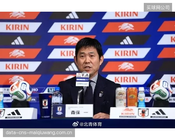 森保一在三笘薰伤退后,将重构攻击体系,更依赖镰田大地与田中碧的后排插上。 森保一在三笘薰伤退后,将重构攻击体系,更依赖镰田大地与田中碧的后排插上。